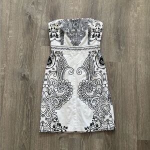 New York & Company Strapless Dress